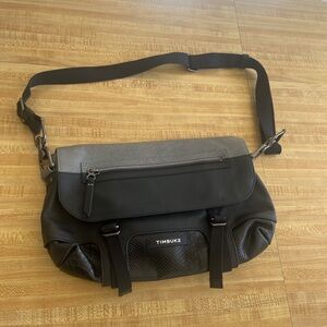 Timbuk2 women’s Demi Femme Messenger Crossbody Bag